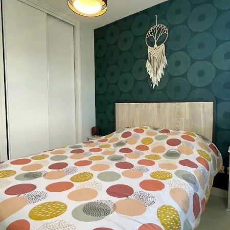 Centre Terrasse Sud-ouest Apartmán *