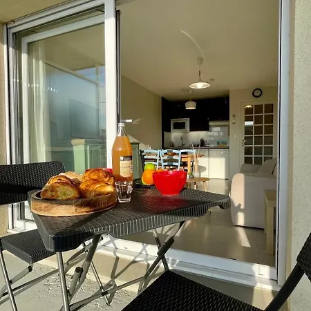 Centre Terrasse Sud-ouest Apartment *